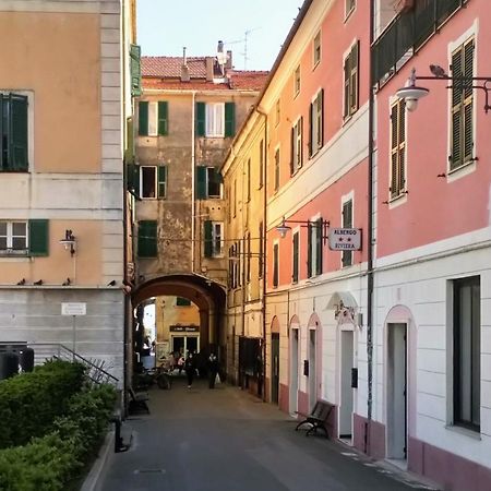 Casa Di Claude 2 Finalmarina Apartment Finale Ligure Ngoại thất bức ảnh