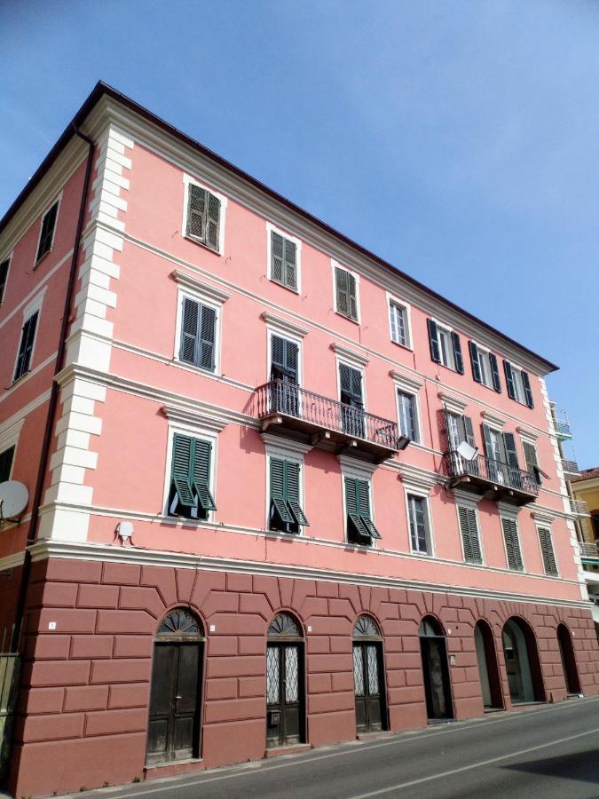 Casa Di Claude 2 Finalmarina Apartment Finale Ligure Ngoại thất bức ảnh
